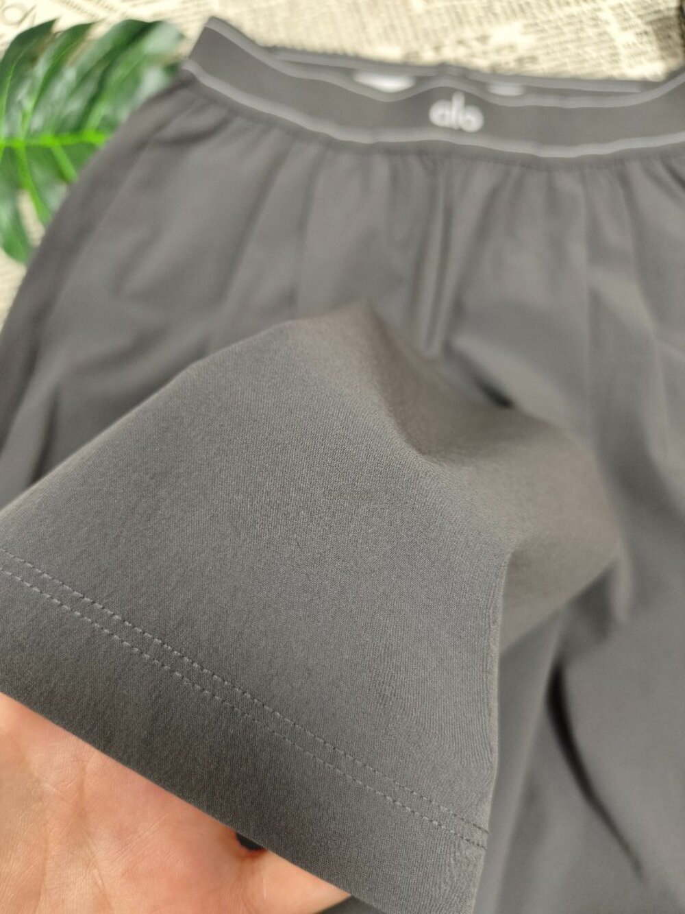 NWT ALO Yoga Suit Up Trouser Dark Grey (Regular)🌠✨Women's Wide Leg Pants - Picture 7 of 8